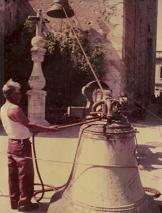 La Esquila Venta y Fundición de Campanas para Iglesias